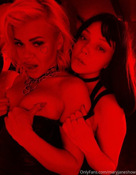 maryjaneshow erotic actress photos