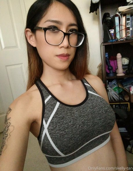 skelly tan nice actress gallery