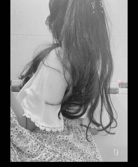 _mi mi ta_ star sexy images