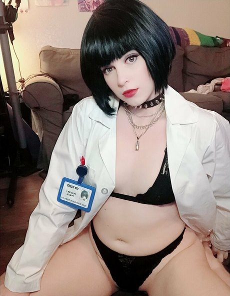 female influencer onlyfans hot naked img