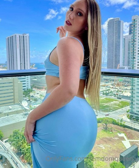 femdomqueenaj free actress pictures