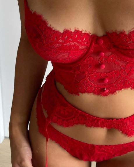 phoeyuibe pornstar high quality images