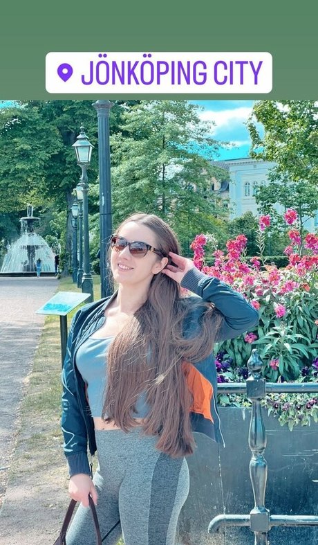 thick girls onlyfans pornographic pics