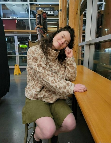 tiggerroseyfree adult model photos