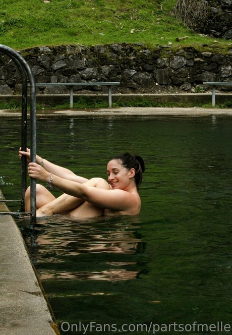 nakedaussienomad nudes model gallery