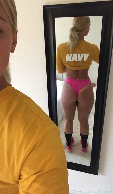 gun mamii model sexy photos