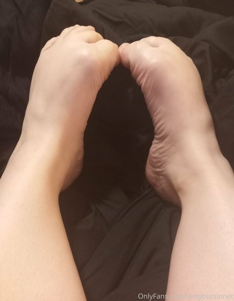 iamyoursinner adult actress img