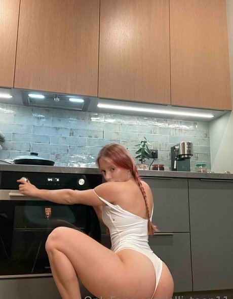 pretty elli top pornstar picture