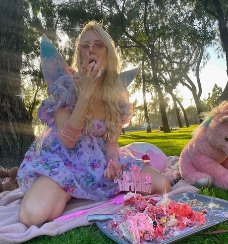 Shelby lane sexy model pic