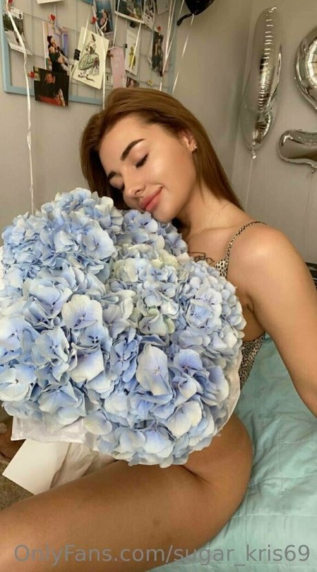 hottest young onlyfans adult pics