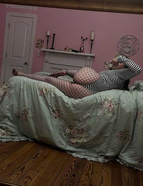 Milfdem0n nudes pornstar galleries