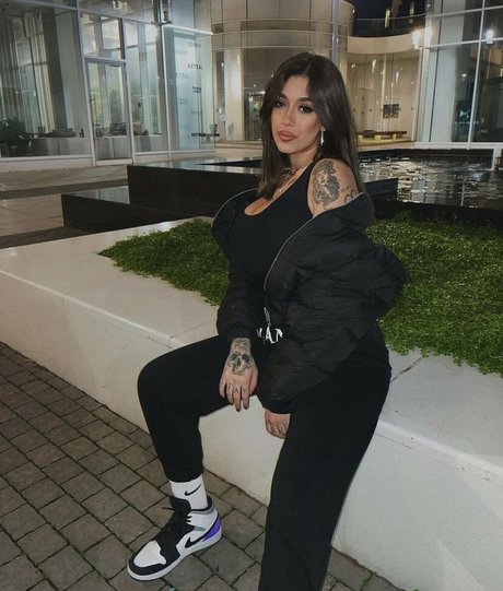 hairy legs onlyfans sexy naked images