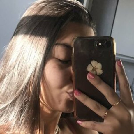 Sanbelly beautiful actress img