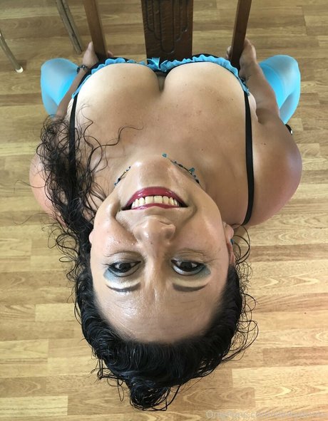 slinkydrinks pornstar top photo