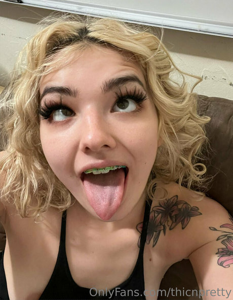 thicnpretty xxx pornstar gallery