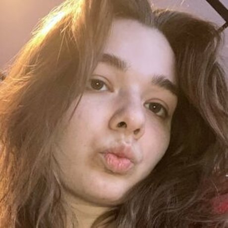 thicnpretty naked pornstar picture