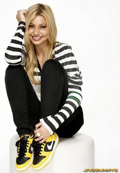 Aly Michalka model porn photo