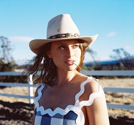 Aly Michalka pornstar erotic pictures