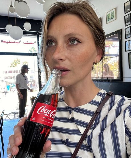 Aly Michalka pornstar high quality photos