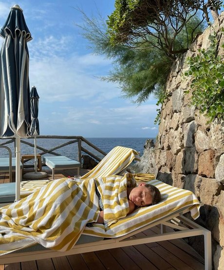 Aly Michalka beautiful star image