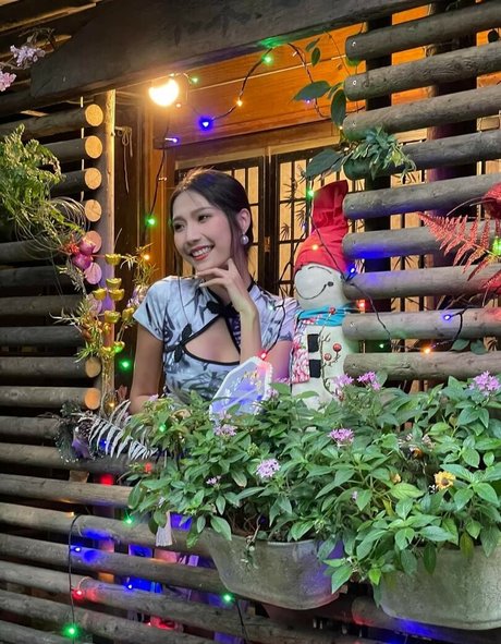 thick girls onlyfans free nude picture