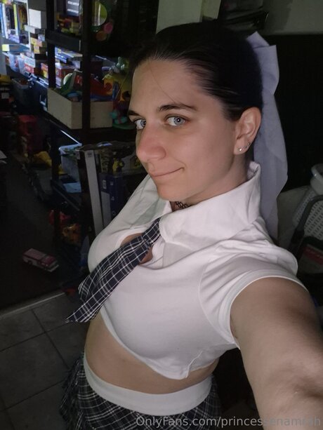 Princesse Namrah adult actress img