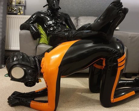 Quinnlyn model sexy img