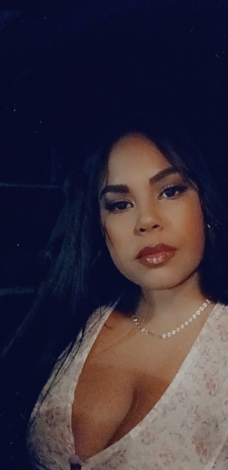 Puertorrican Summer model pretty pics