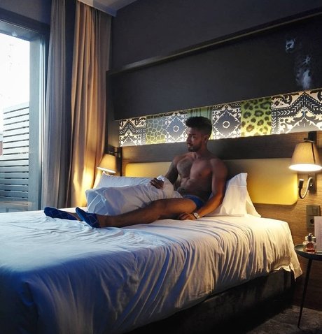 MR deepthroat_ star art gallery