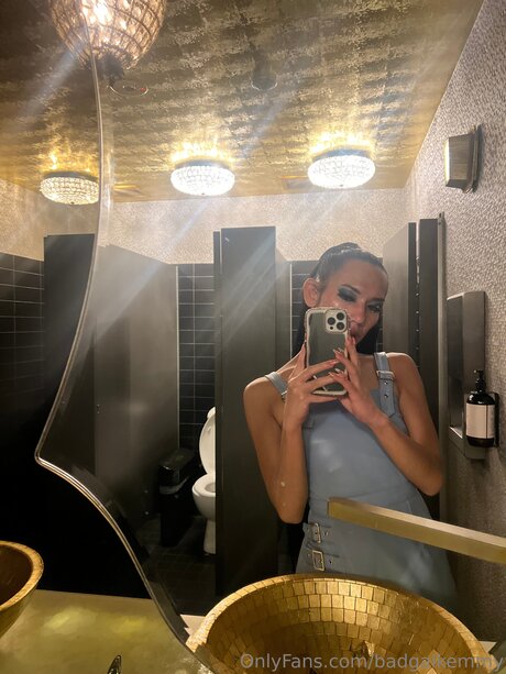 badgalkemmy hot pornstar picture