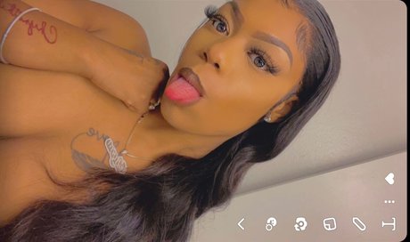 ChynaTheBody free pornstar images