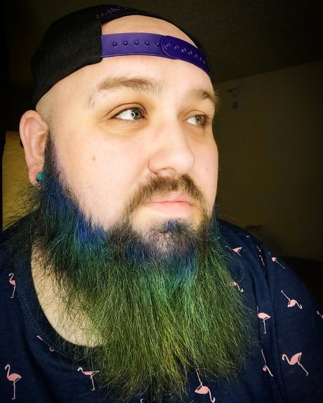 Chubby Tattoo Dad nude star photos