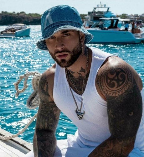 BadlumaXxxBang DOM hot actress photo