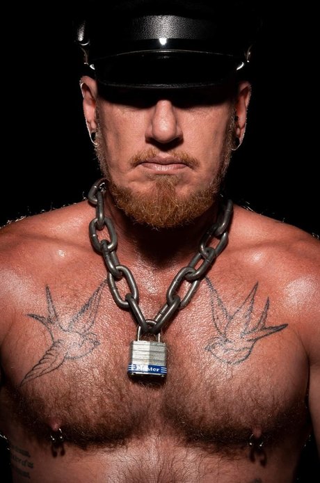 DICK SAVVY star pretty photo