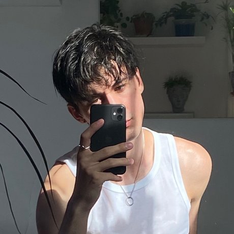 Quatre Vingt actress images