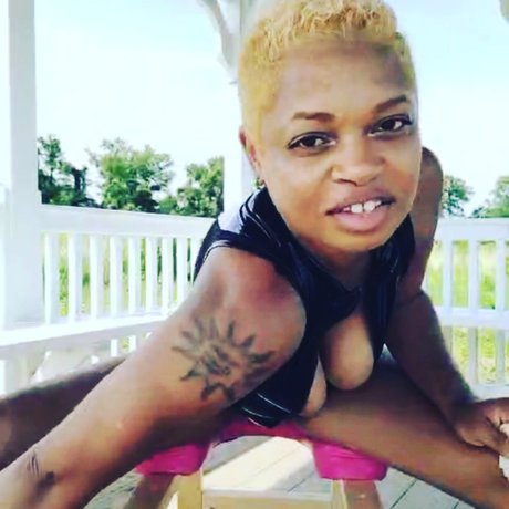 QNICORN DIENASTY star perfect photo