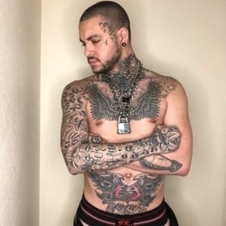 PupJayy naked star photo