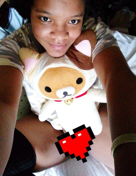 _Ebony Beary_ pornstar pretty img