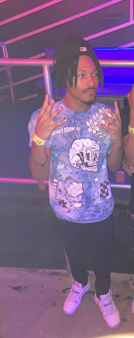 RIK 4_ star nude photo