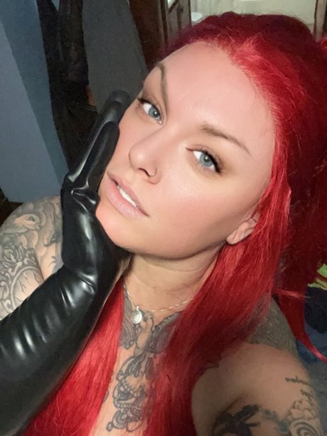 Quinn Grey sexy pornstar photo