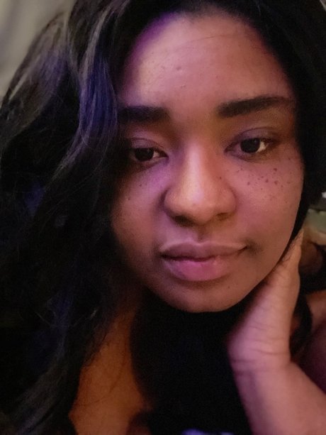 Queen Nesh free model img