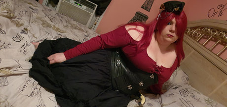 Chunky lesbian Cosplayer pornstar pic