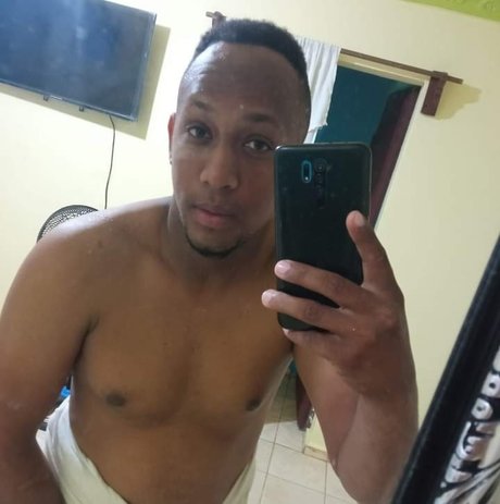 Daniel Reyes star exclusive gallery