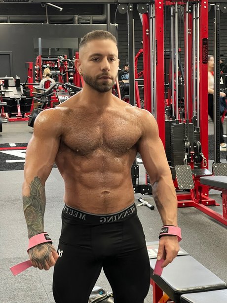 Eddy CeeTee erotic model pics