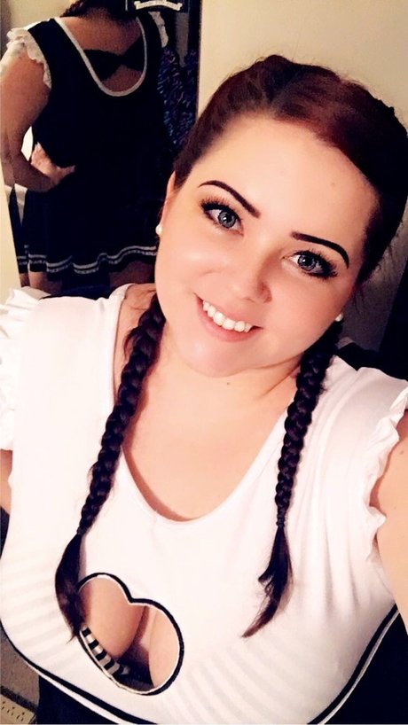 Rainah Elise pornstar art archive