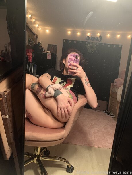 girl onlyfans art naked img
