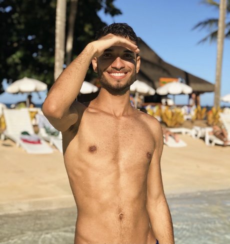 Haziel Dias_ model pornographic archive