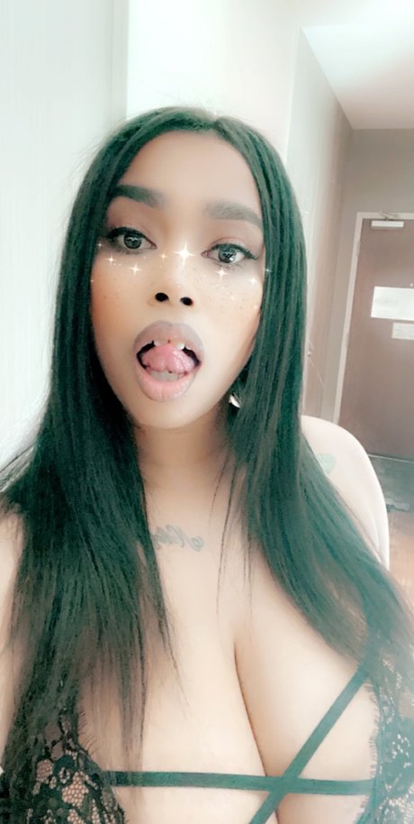 RAVIN PLAYS free perfect pornstar photos