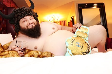 Casper Munoz nice star photo