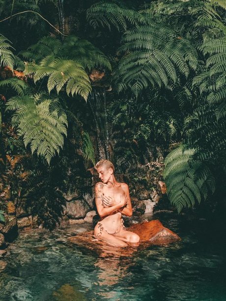 RARA nude actress pictures